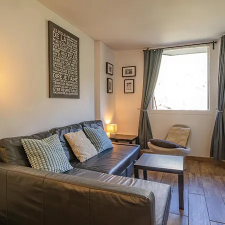 Grepon 3a - A Haven Chamonix Mont Blanc